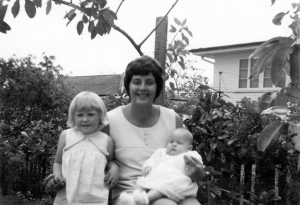 Tracey, Suzie and Mum